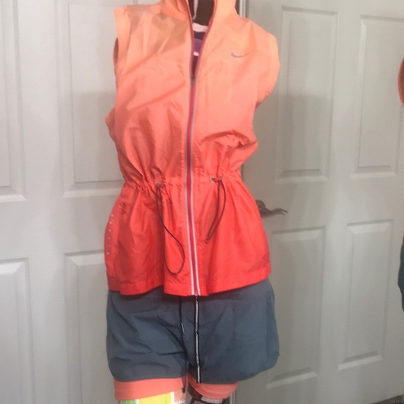 FINAL SALE Nike dri fit shorts and jacket - Picture 1 of 8